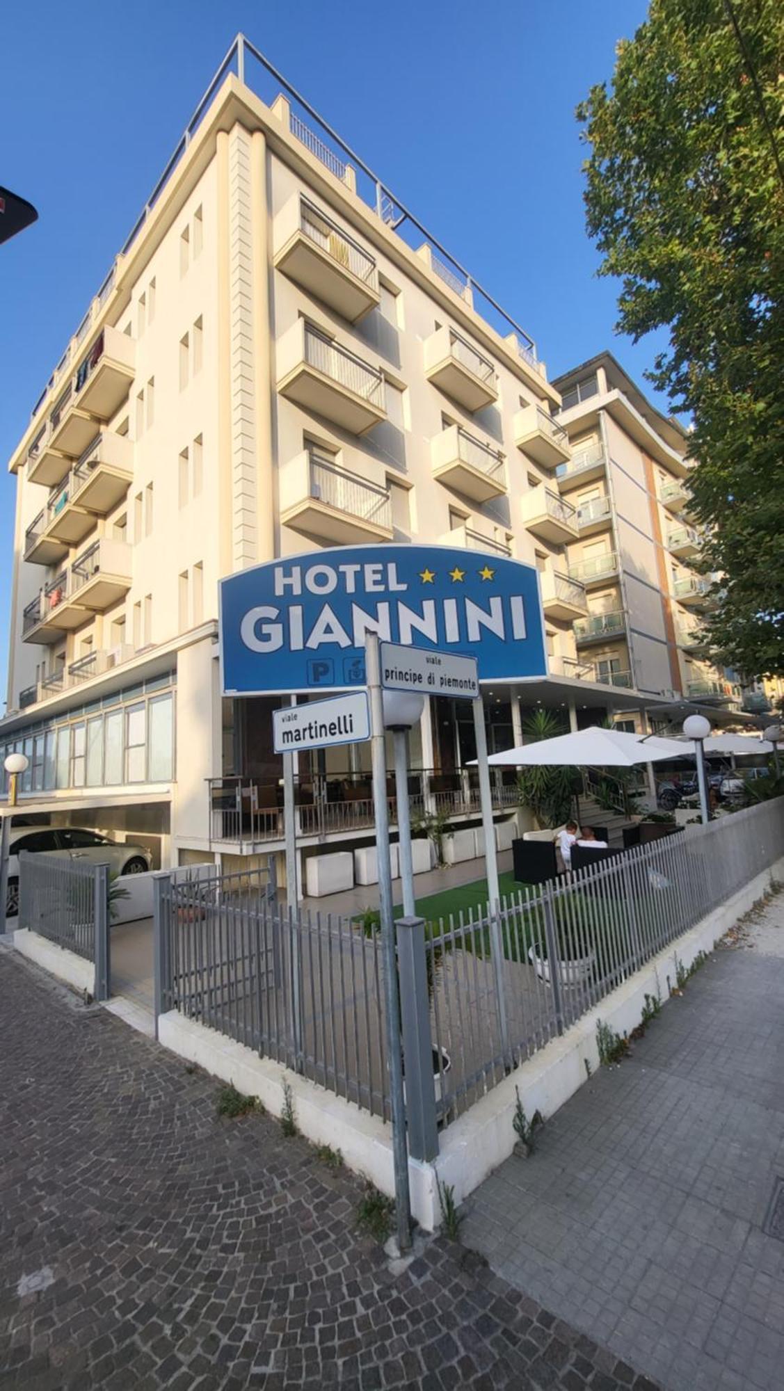 Hotel Giannini Rimini Exterior photo