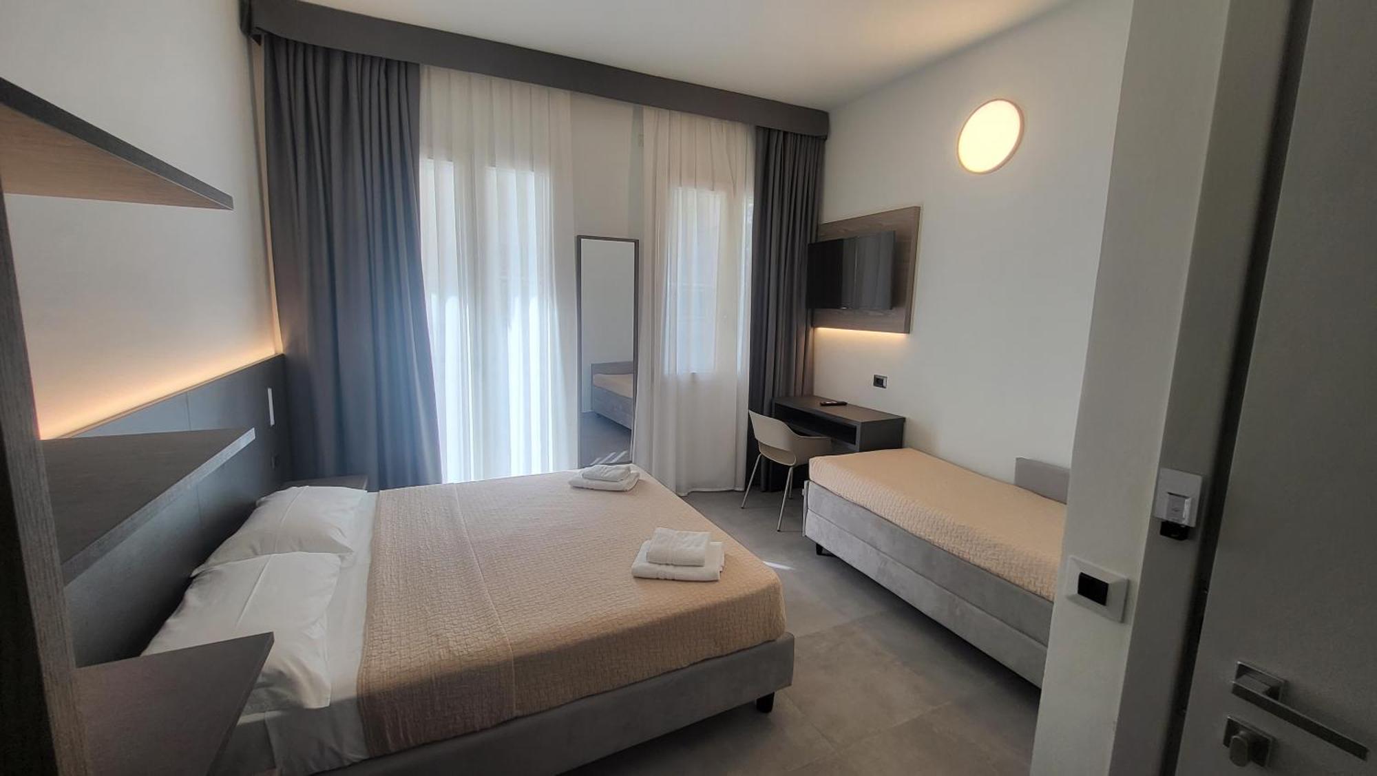 Hotel Giannini Rimini Room photo